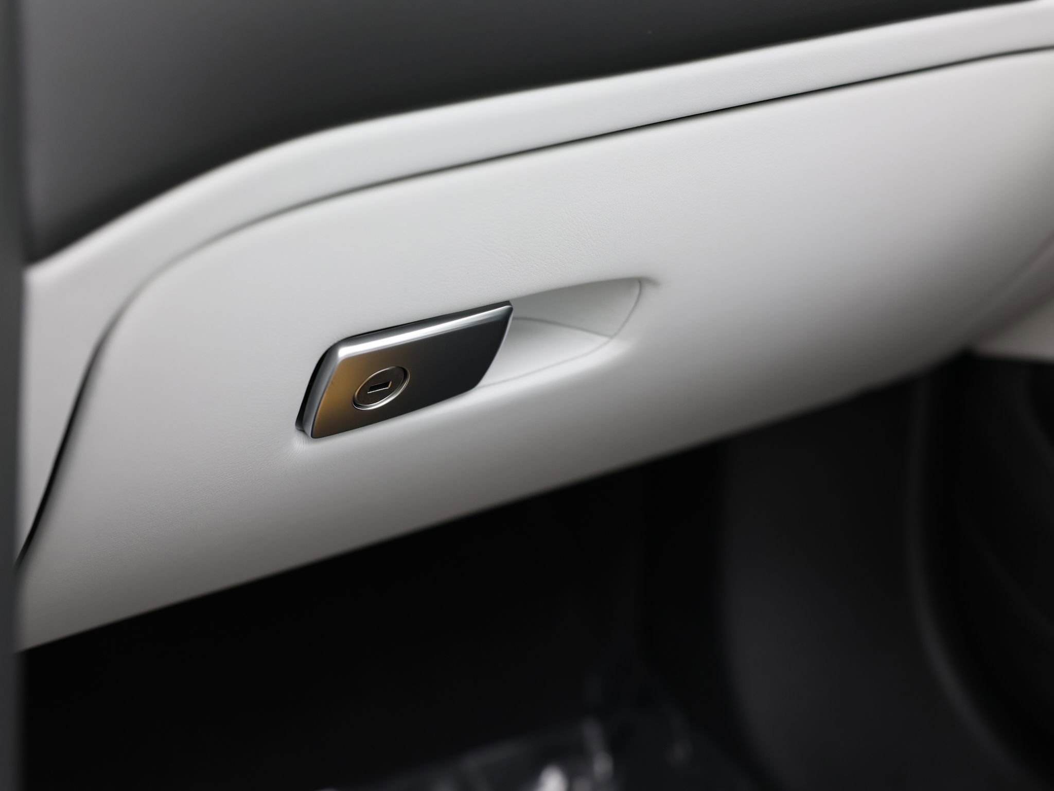 Used 2025 BMW M8 Competition w/ Driving Assistance Package image 25