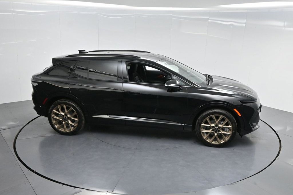 New 2026 Chevrolet Equinox EV RS w/ Convenience Package II FWD image 52