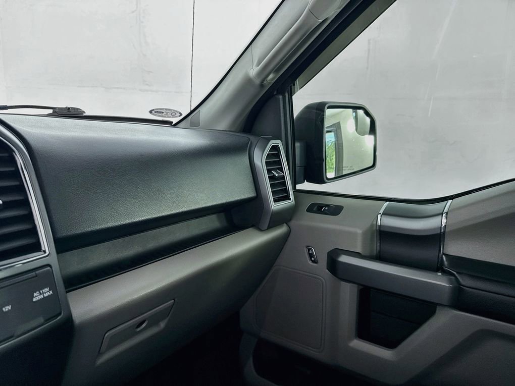 Used 2018 Ford F150 XLT w/ Equipment Group 302A Luxury RWD image 35