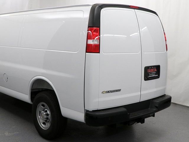 New 2025 Chevrolet Express 3500 Extended w/ Driver Convenience Package RWD image 9