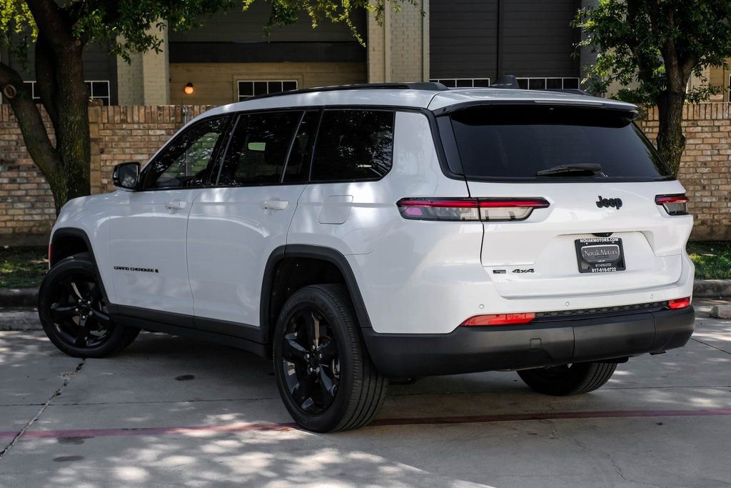 Used 2023 Jeep Grand Cherokee L Laredo image 20