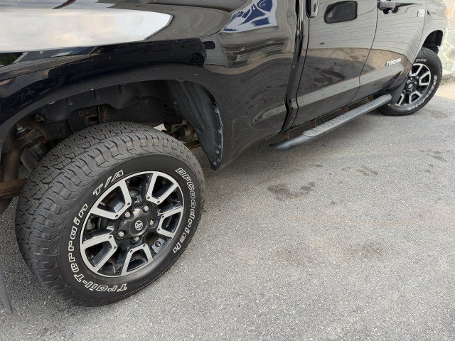 Used 2017 Toyota Tundra SR5 w/ TRD Off Road Package AWD/4WD image 25