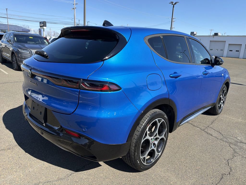 Used 2024 Alfa Romeo Tonale Ti image 4