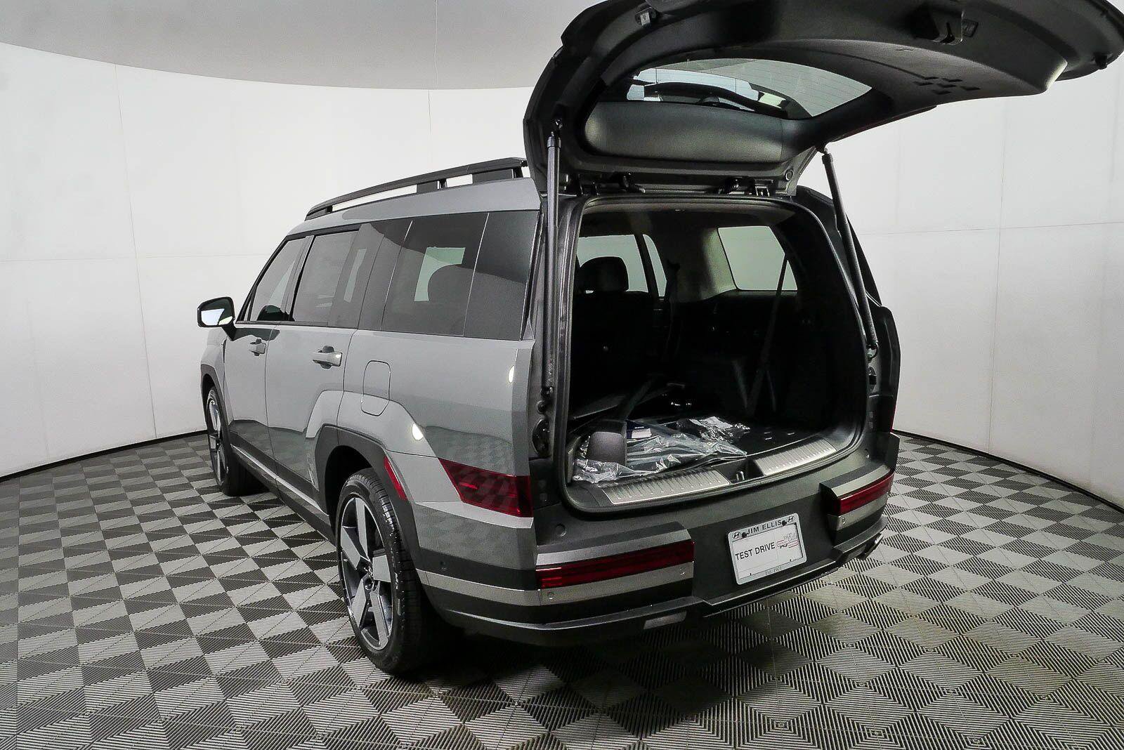 New 2026 Hyundai Santa Fe Limited FWD image 35
