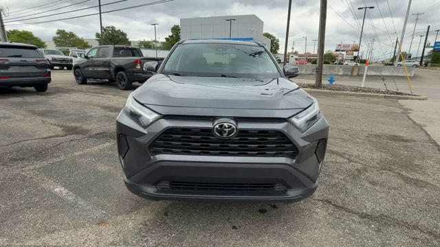 Used 2024 Toyota RAV4 XLE AWD/4WD image 3
