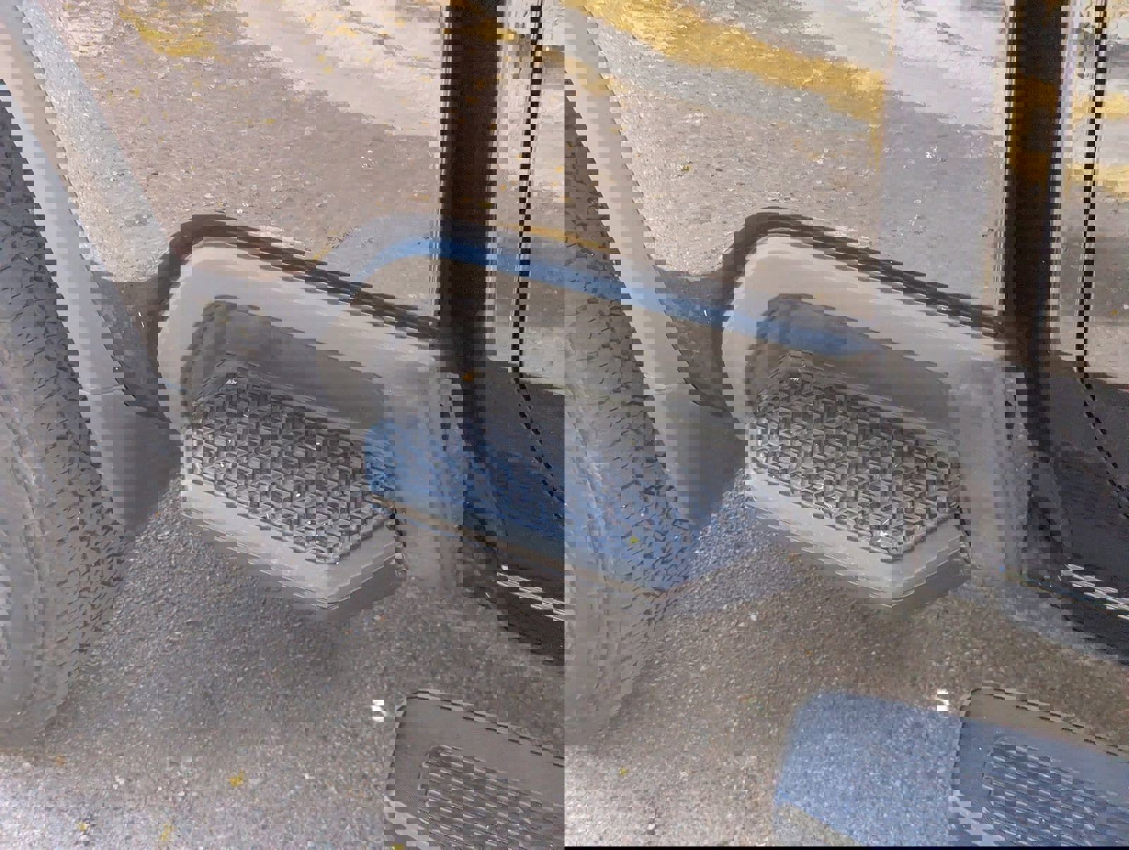 Used 2024 Chevrolet Silverado 2500 High Country w/ High Country Premium Package image 7