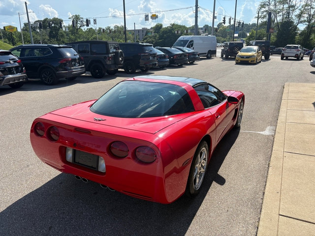 Used 2003 Chevrolet Corvette Coupe w/ Preferred Equipment Group RWD image 5