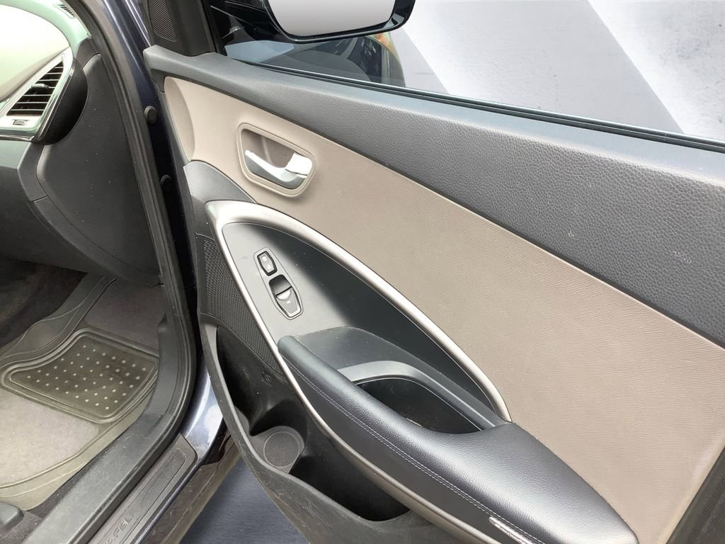 Used 2013 Hyundai Santa Fe Sport AWD/4WD image 15