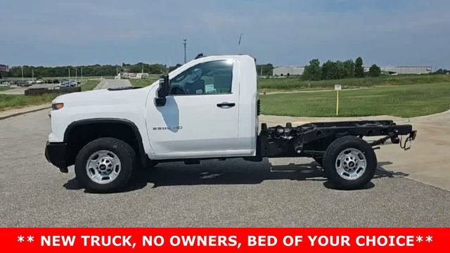 Used 2024 Chevrolet Silverado 2500 W/T image 5