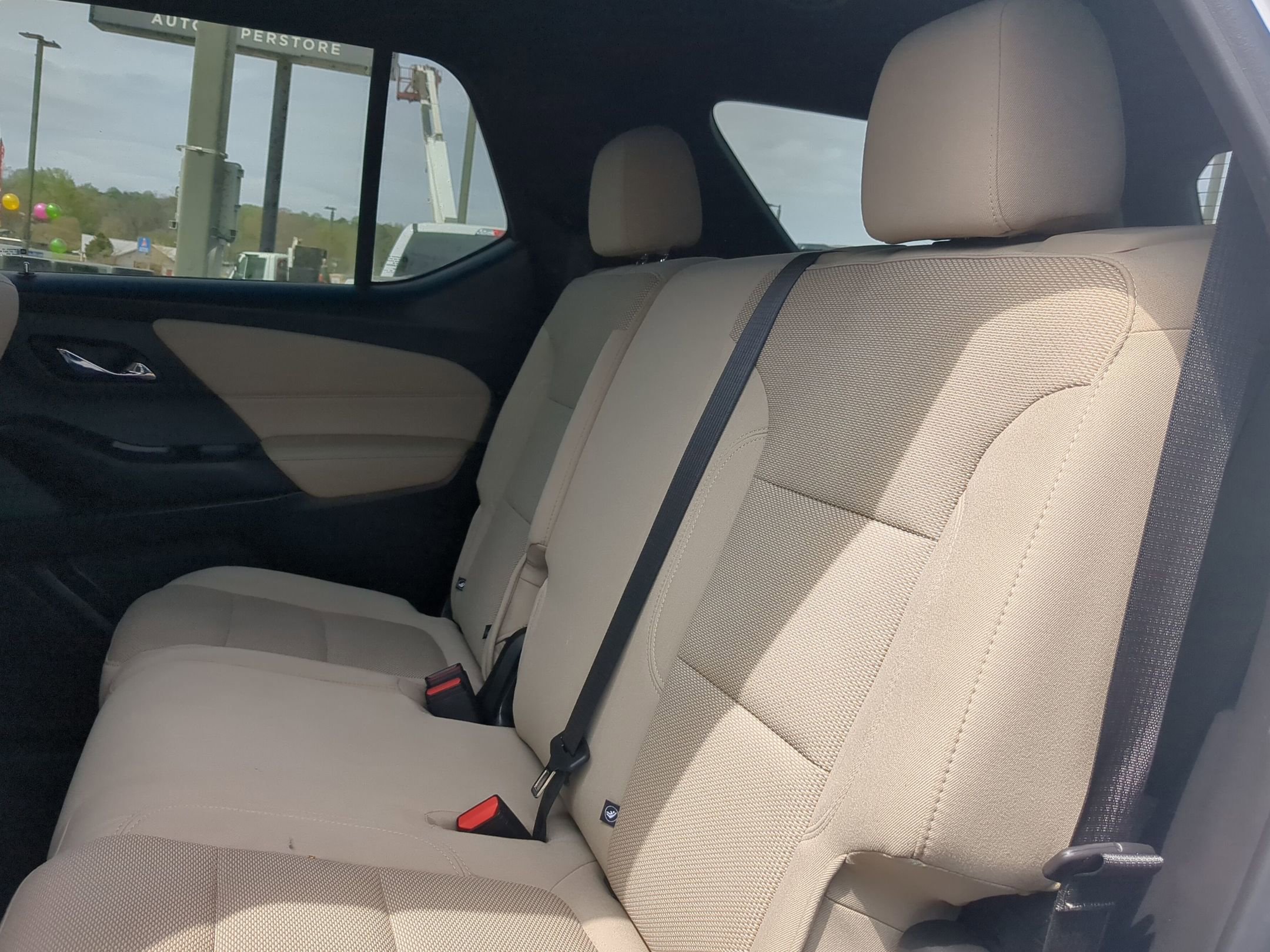 Used 2023 Chevrolet Traverse LS FWD image 23