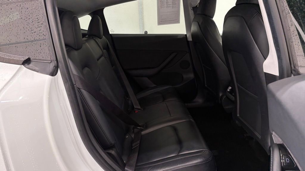 Used 2021 Tesla Model Y 2WD image 26