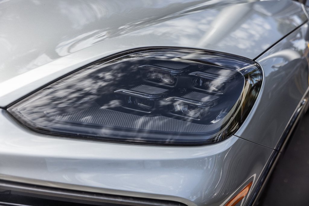 Certified 2025 Porsche Cayenne GTS image 26