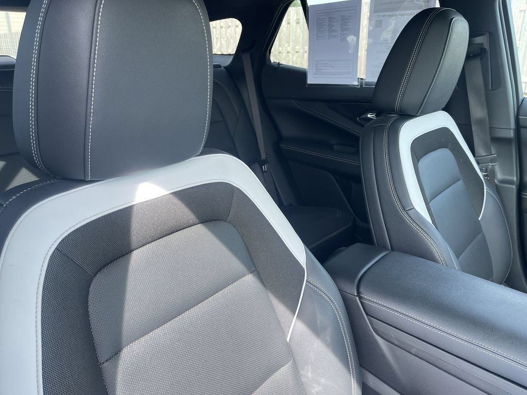Used 2024 Chevrolet Blazer EV LT AWD/4WD image 41