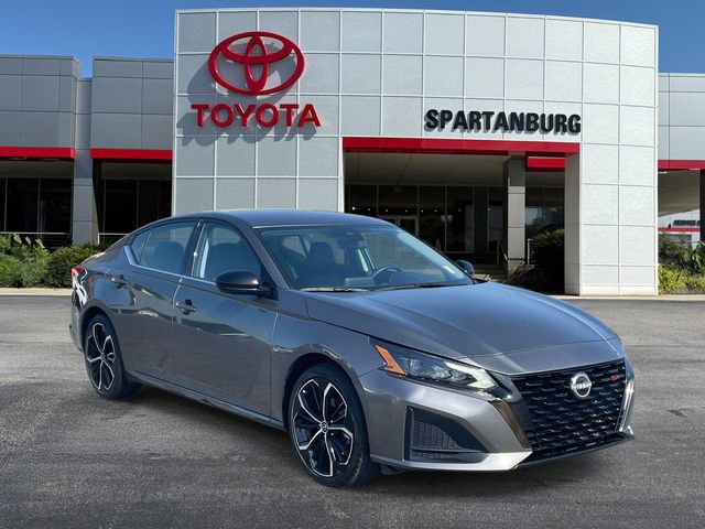 Used 2025 Nissan Altima 2.5 SR image 1
