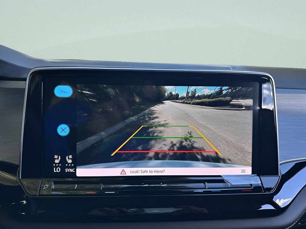 New 2026 Volkswagen Atlas Cross Sport SE image 17