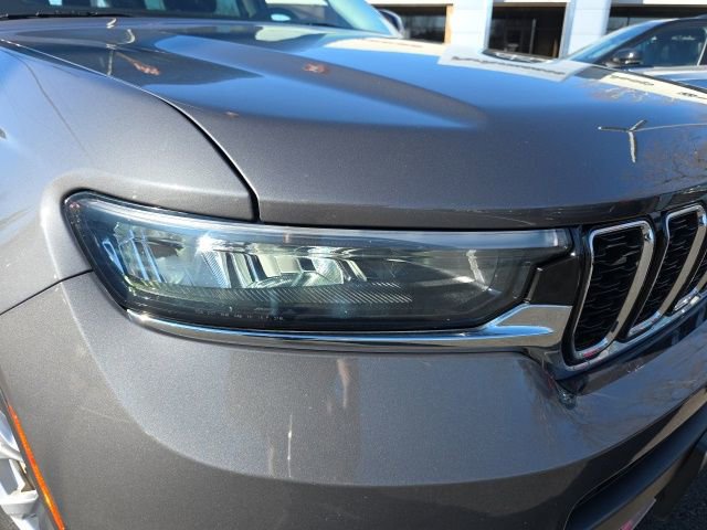 Used 2023 Jeep Grand Cherokee L Limited image 26