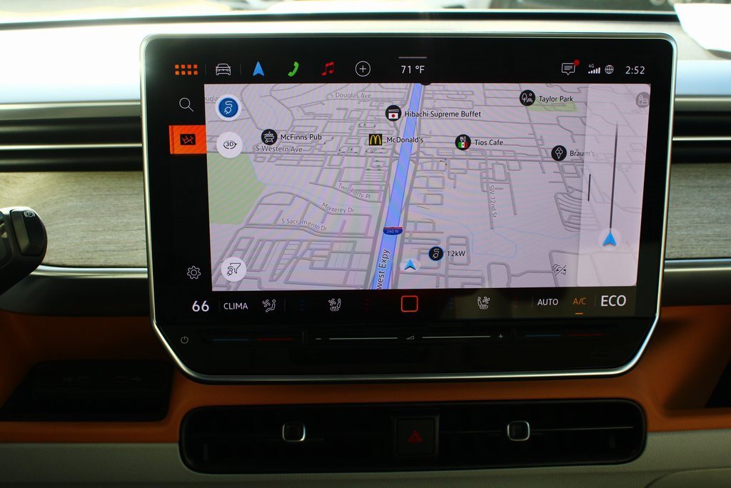 Used 2025 Volkswagen ID. Buzz 1st Edition image 18