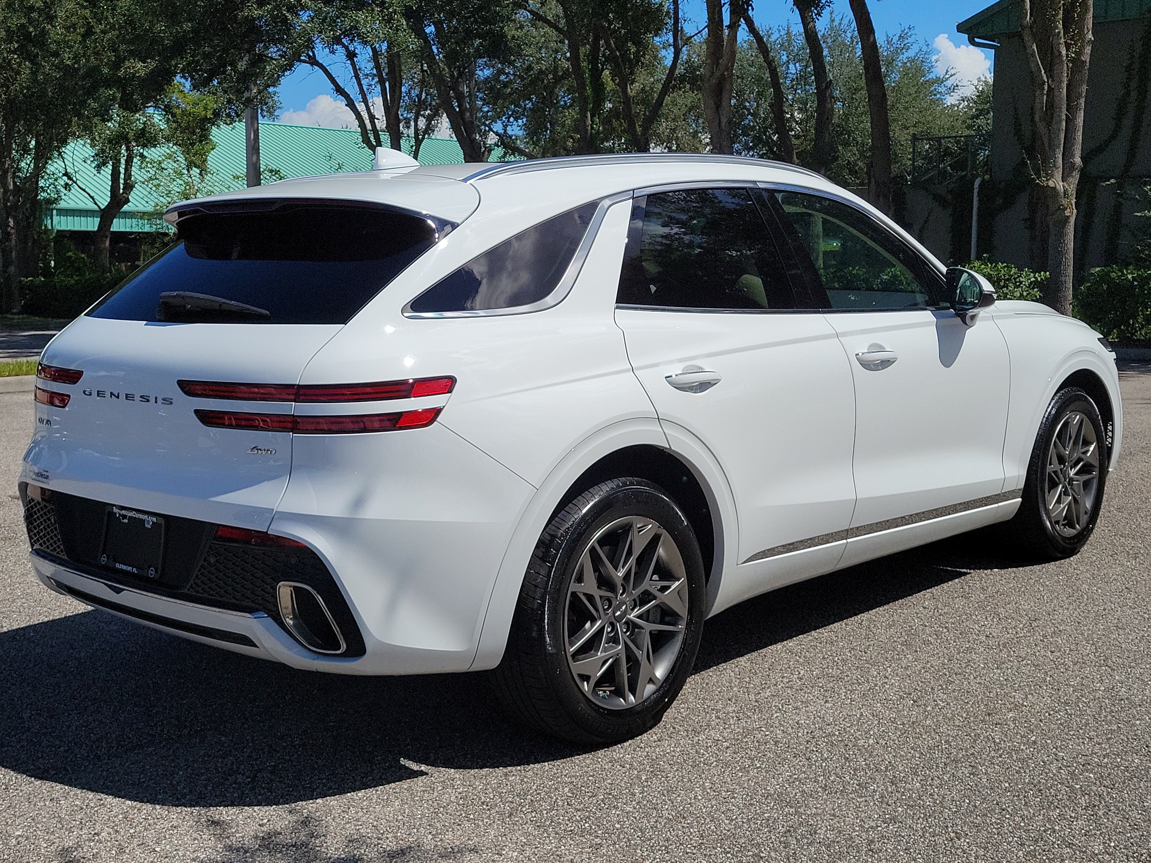 Used 2025 Genesis GV70 2.5T w/ Select Package AWD/4WD image 7