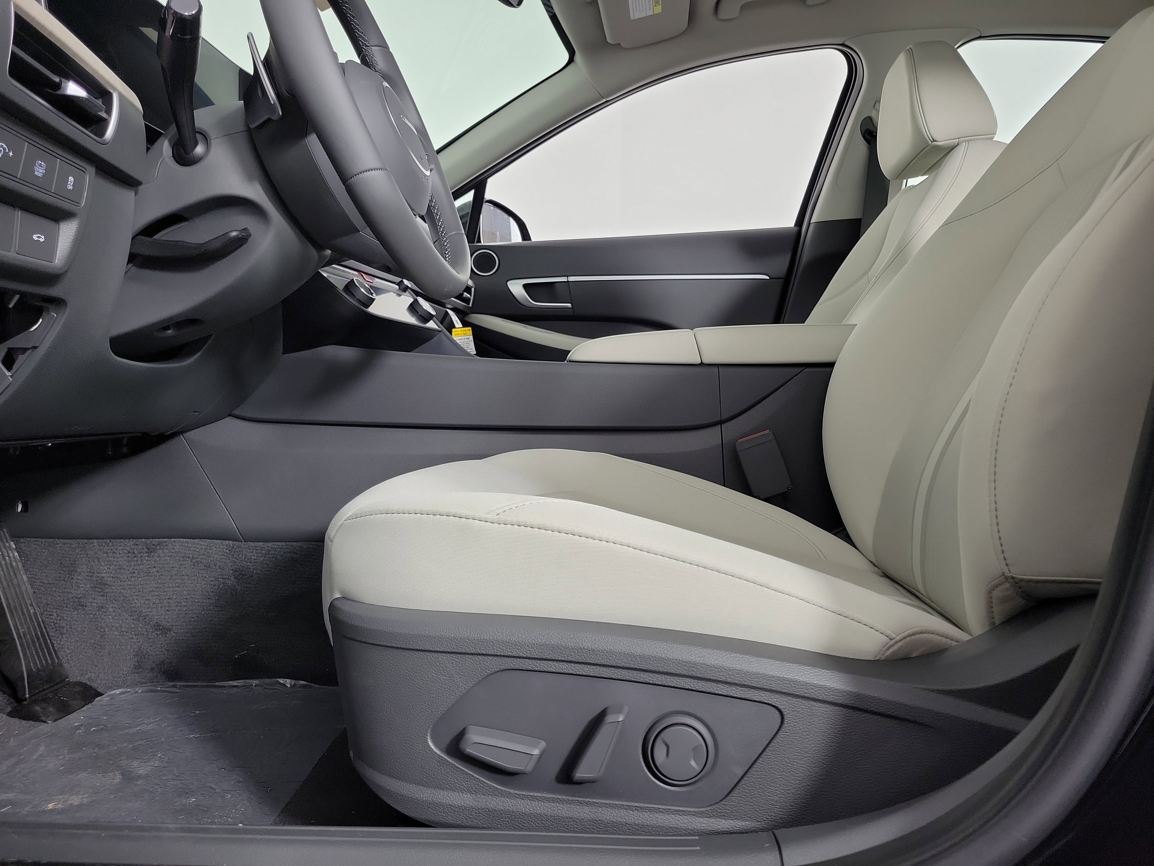 New 2025 Hyundai Sonata SEL image 26