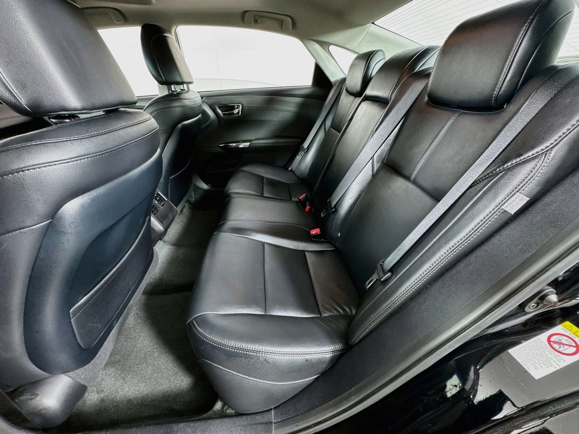 Certified 2018 Toyota Avalon XLE Premium w/ Carpet Mat Package FWD image 18