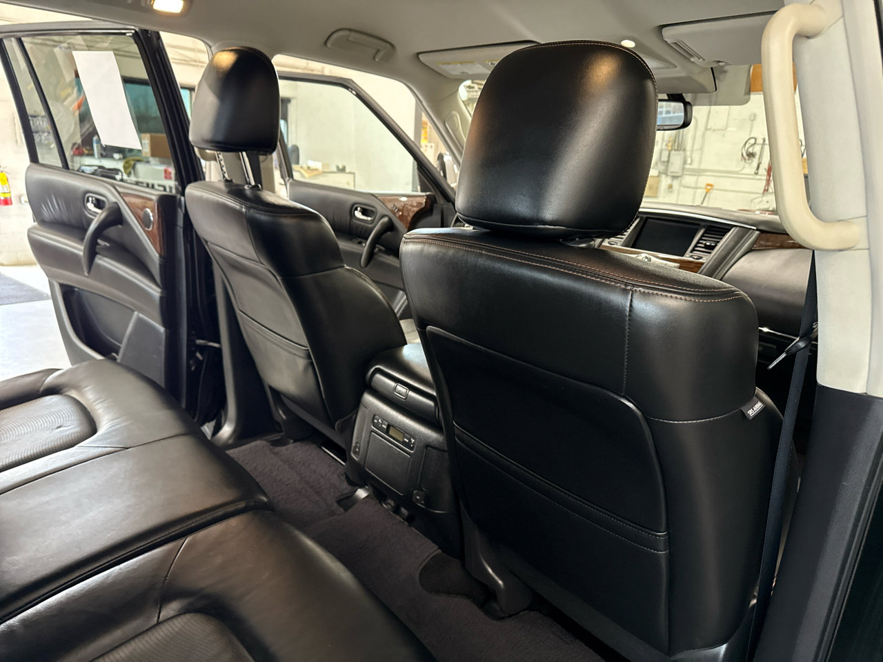 Used 2020 Nissan Armada SL image 51