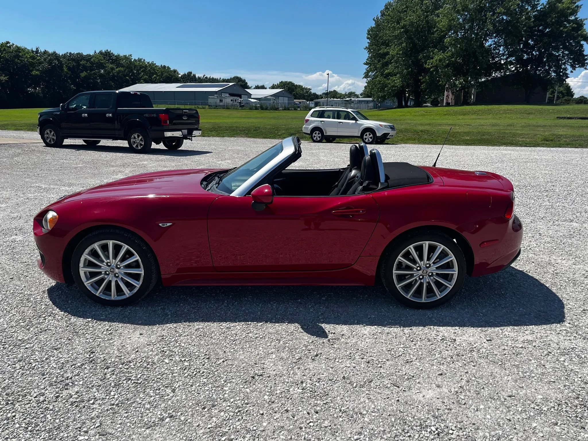 Used 2017 FIAT 124 Spider Lusso RWD image 30