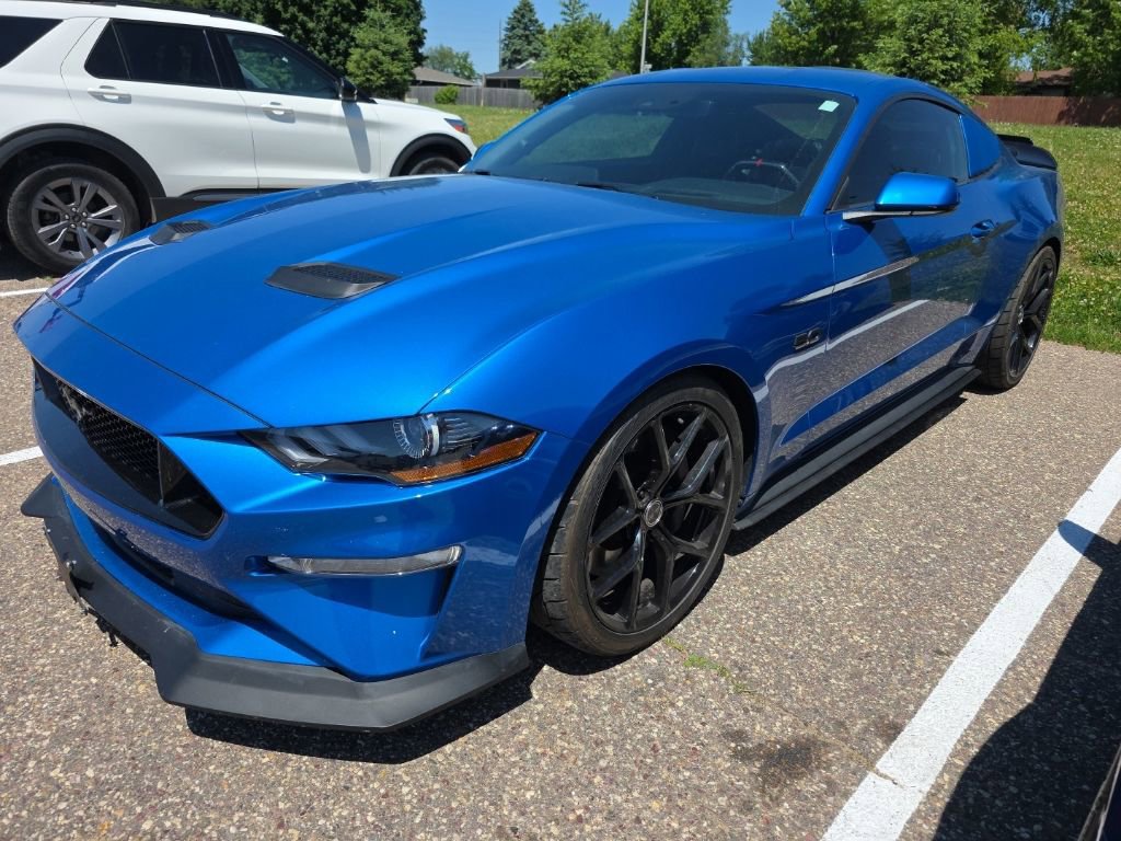 Used 2019 Ford Mustang GT Premium w/ GT Performance Package RWD image 5