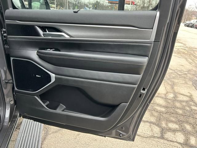 New 2026 Jeep Grand Wagoneer L Limited image 27
