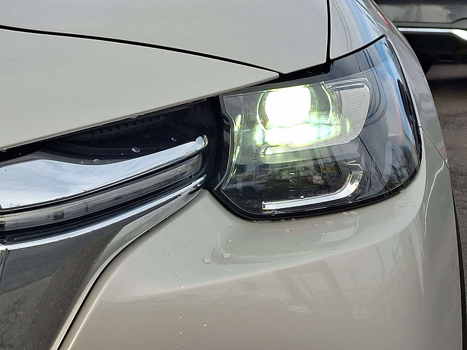 Certified 2024 MAZDA CX-90 Plug-In Hybrid w/ Premium Pkg image 10