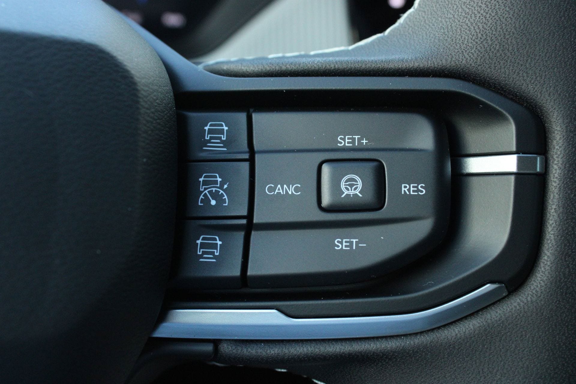 New 2026 Jeep Cherokee Limited AWD/4WD image 31
