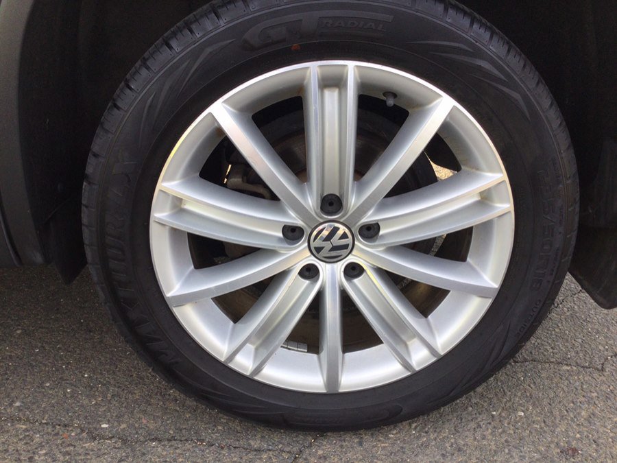 Used 2014 Volkswagen Tiguan SE AWD/4WD image 41