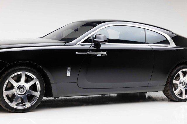 Used 2015 Rolls-Royce Wraith image 37