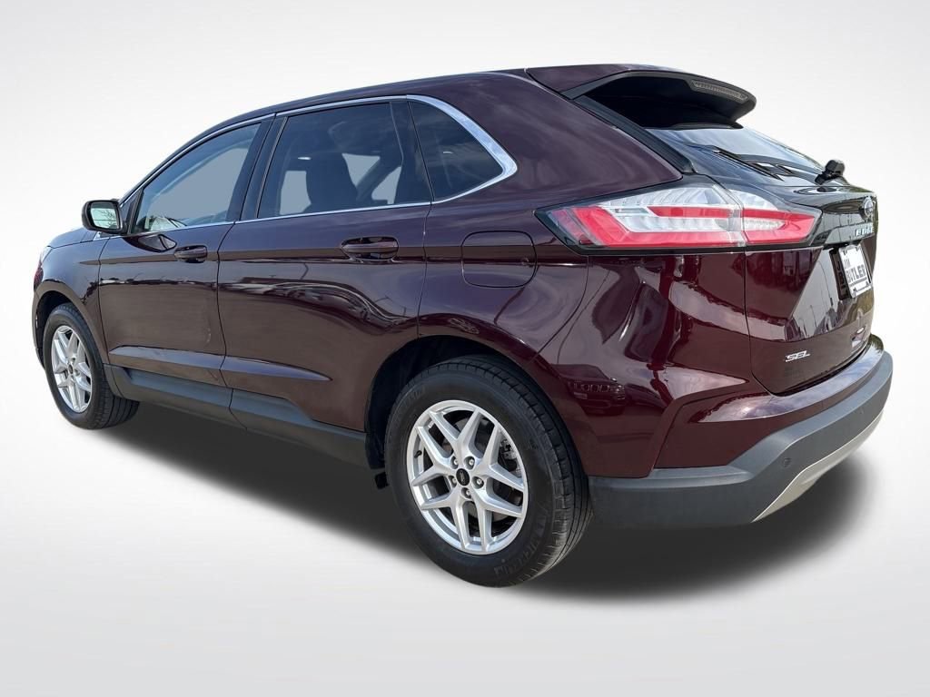 Used 2024 Ford Edge SEL image 4
