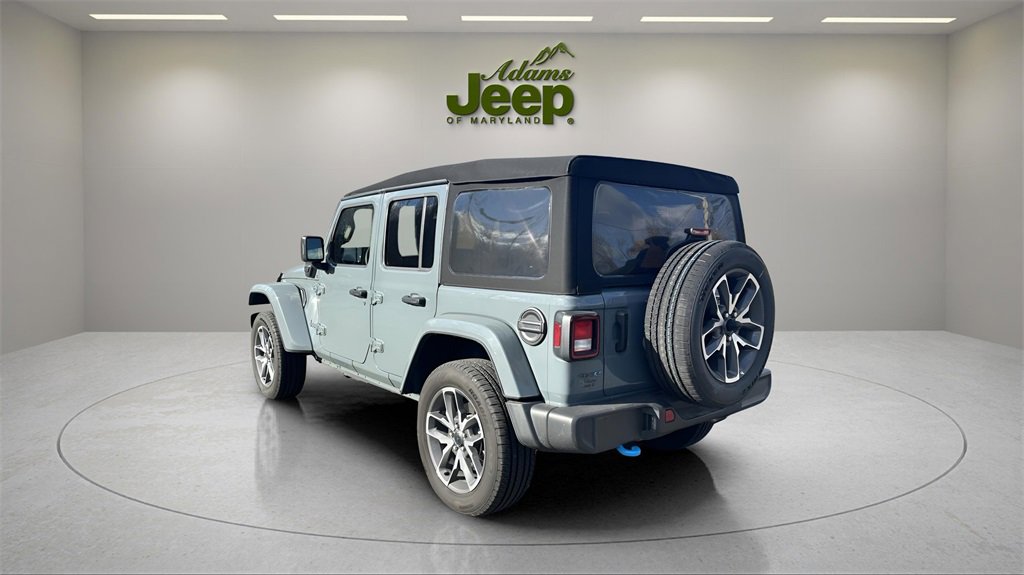 Used 2024 Jeep Wrangler Unlimited w/ Convenience Group image 9
