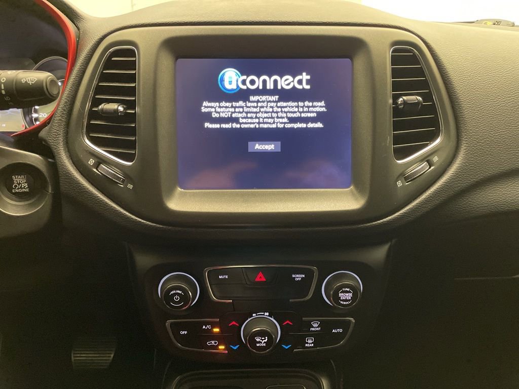 Used 2018 Jeep Compass Trailhawk image 16