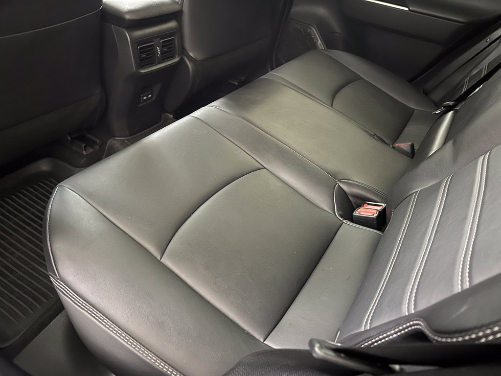 Used 2022 Toyota RAV4 XLE Premium AWD/4WD image 17