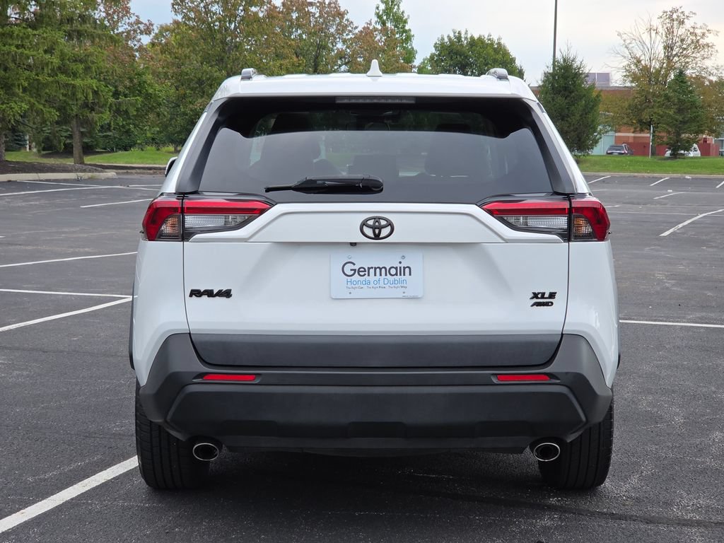 Used 2019 Toyota RAV4 XLE Premium w/ Cold Weather Package AWD/4WD image 25