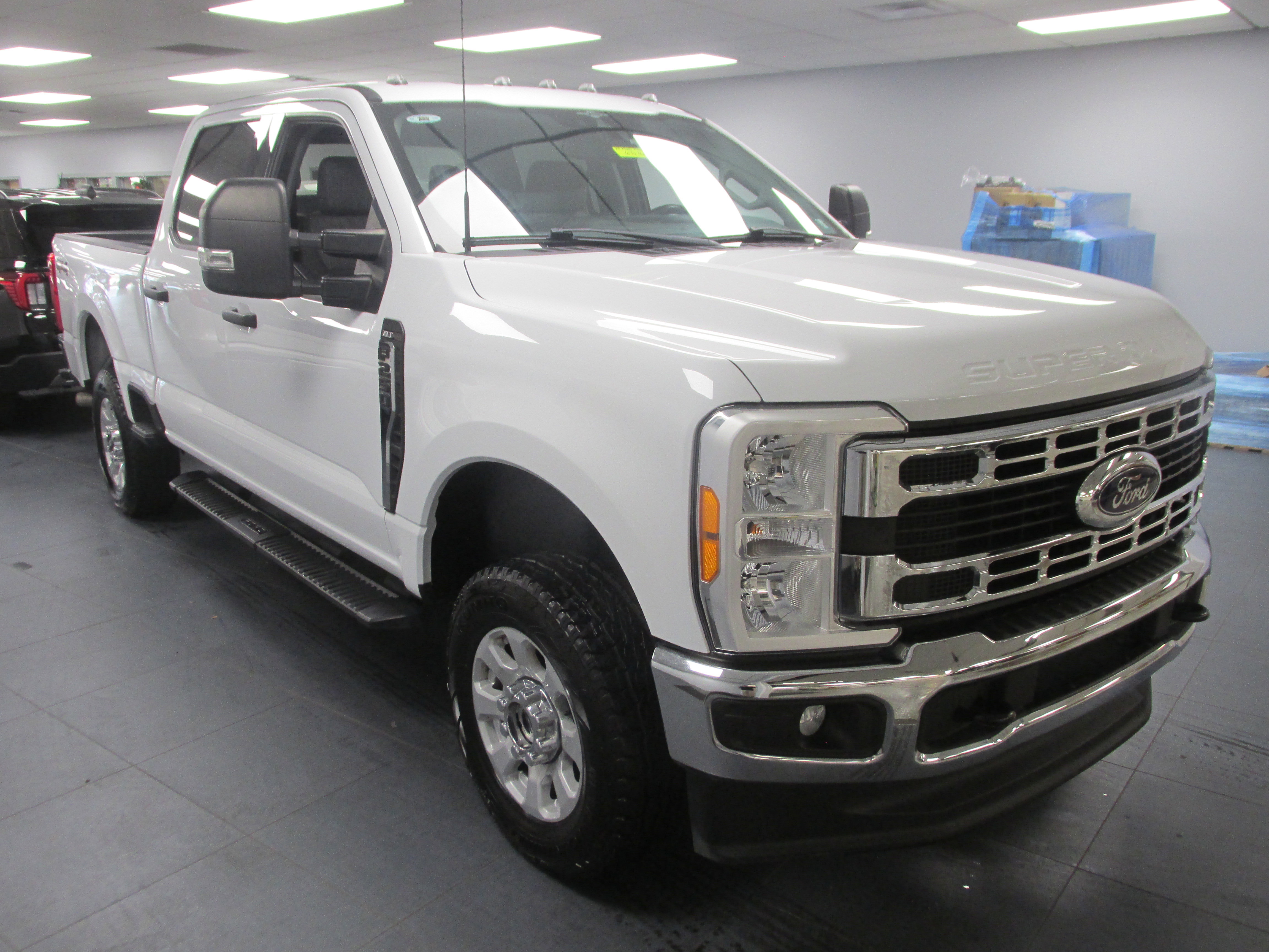 Used 2023 Ford F250 XLT w/ Snow Plow Prep Package image 3