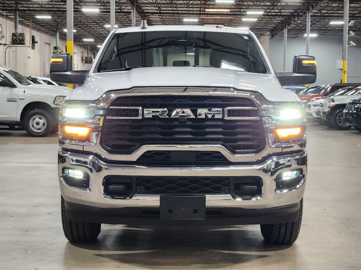 Used 2025 RAM 2500 Tradesman AWD/4WD image 2