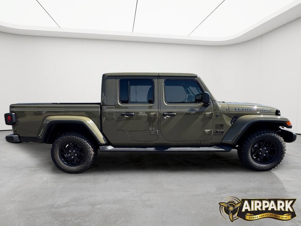 New 2026 Jeep Gladiator Mojave AWD/4WD image 3