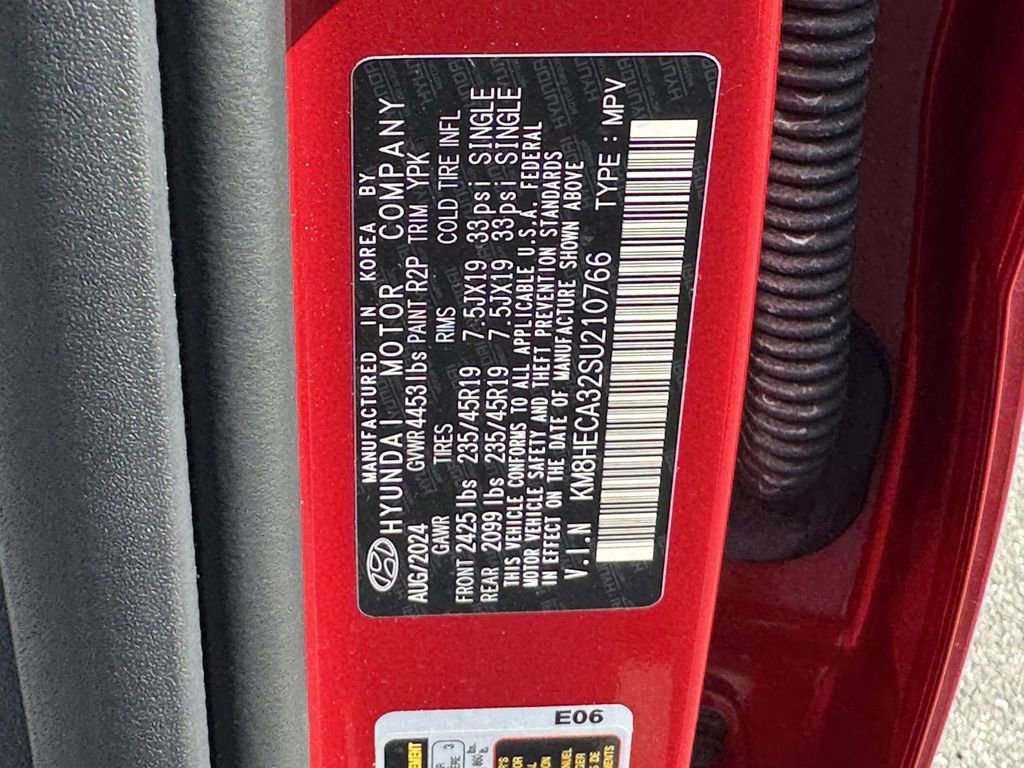 Used 2025 Hyundai Kona Limited image 18