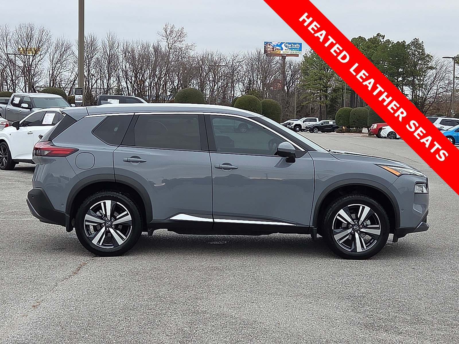 Used 2023 Nissan Rogue SL w/ SL Premium Package image 6