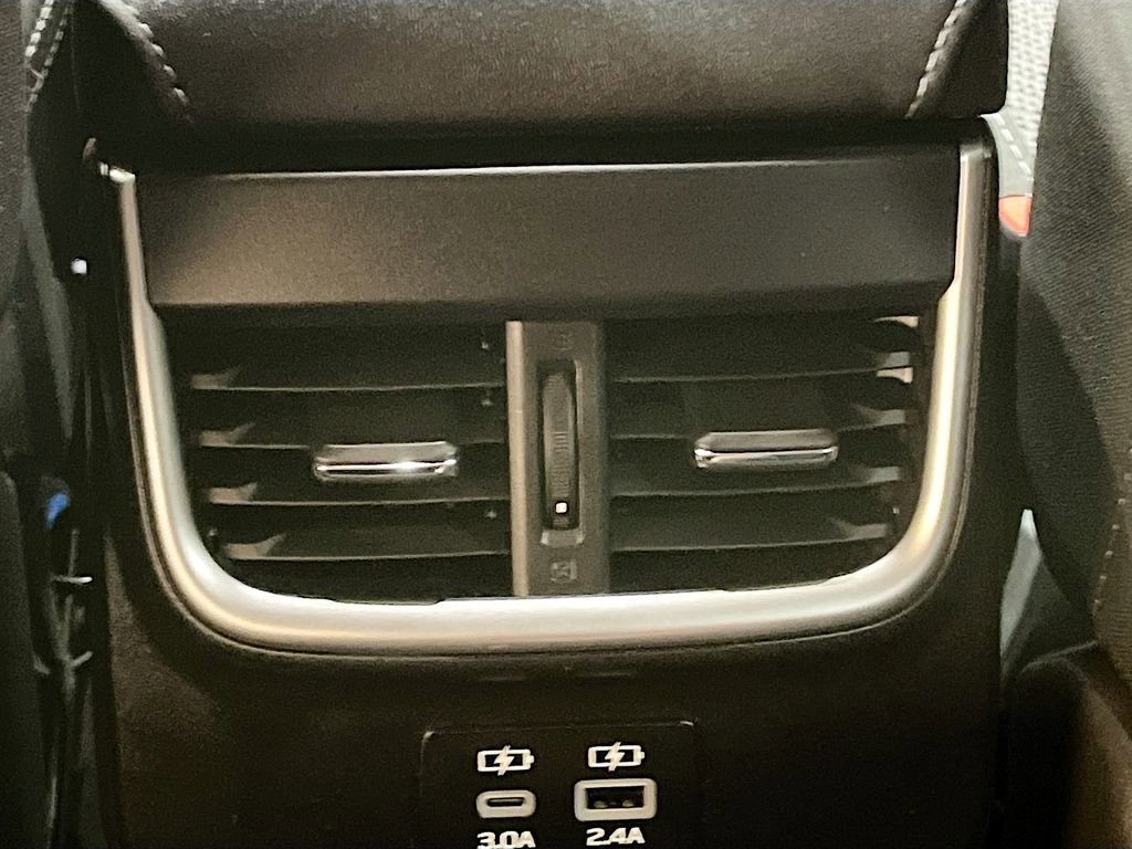 Used 2025 Subaru Outback Premium image 24