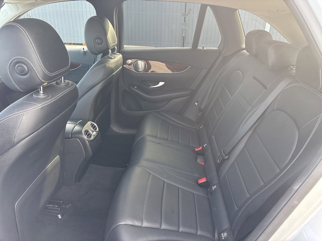 Used 2016 Mercedes-Benz GLC 300 4MATIC image 12