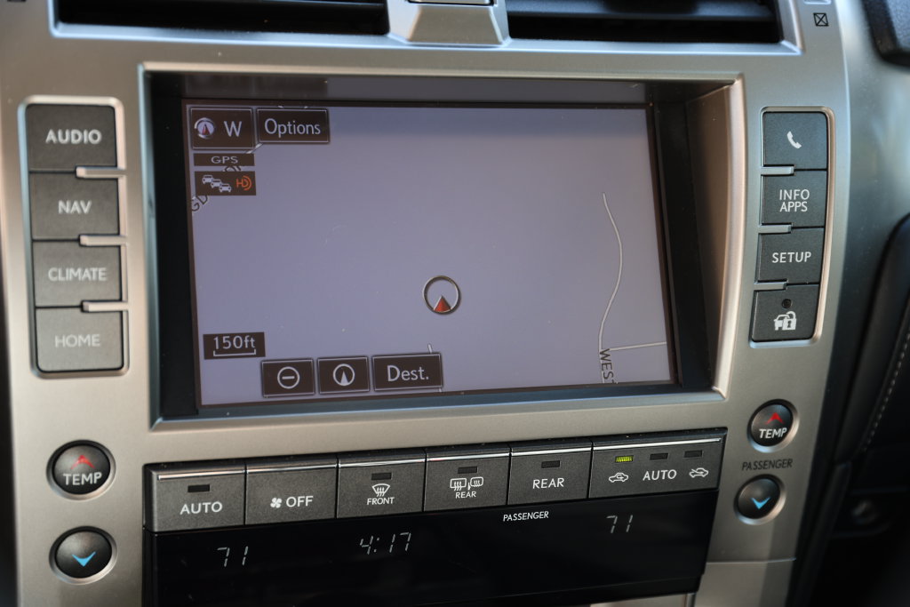 Used 2016 Lexus GX 460 w/ Premium Package AWD/4WD image 23