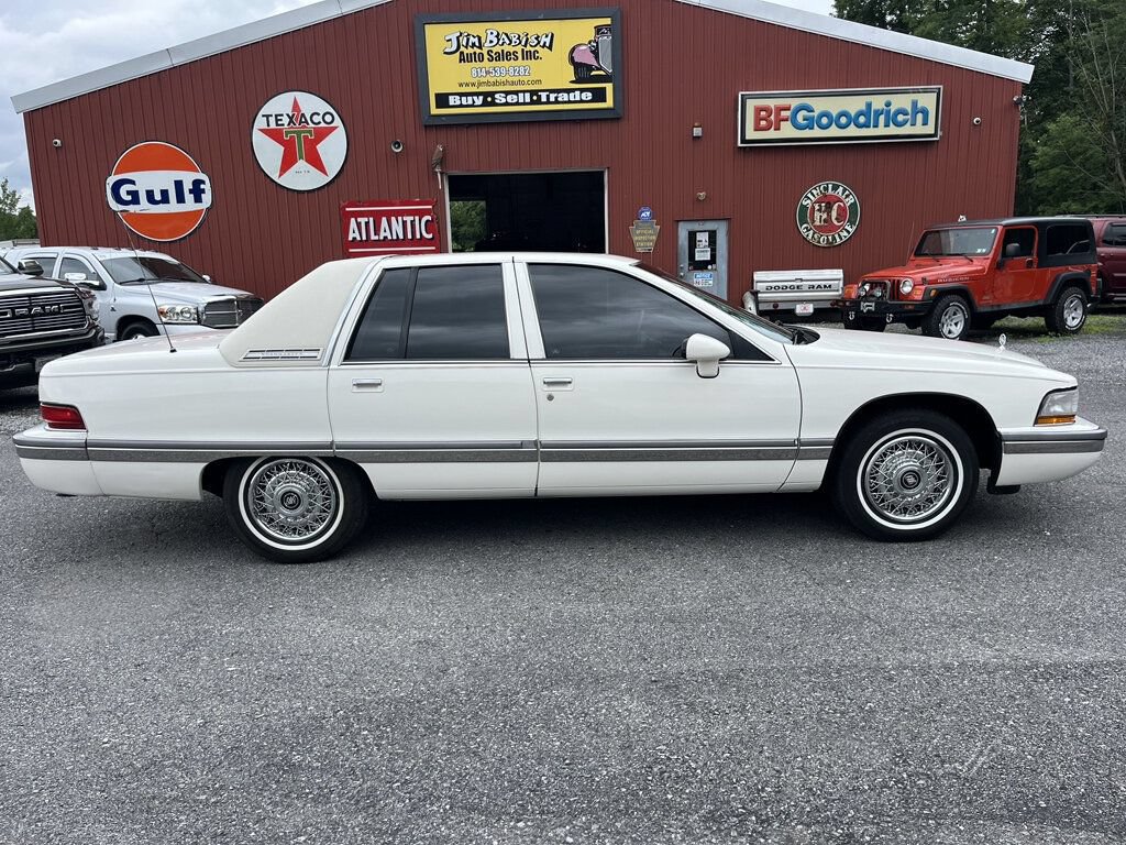Used 1992 Buick Roadmaster Sedan RWD image 2