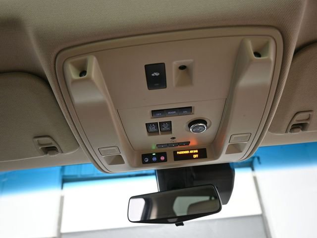 Used 2019 Cadillac Escalade Luxury image 12