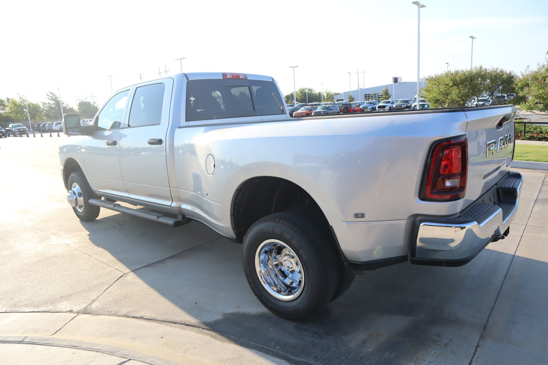 New 2027 RAM 3500 Tradesman AWD/4WD image 23