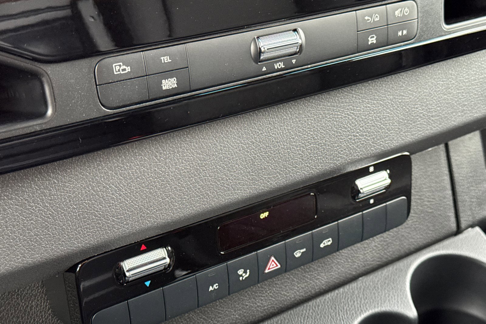 New 2026 Mercedes-Benz Sprinter 2500 image 19