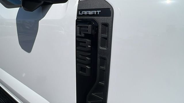 New 2026 Ford F350 Lariat w/ Black Appearance Package AWD/4WD image 9